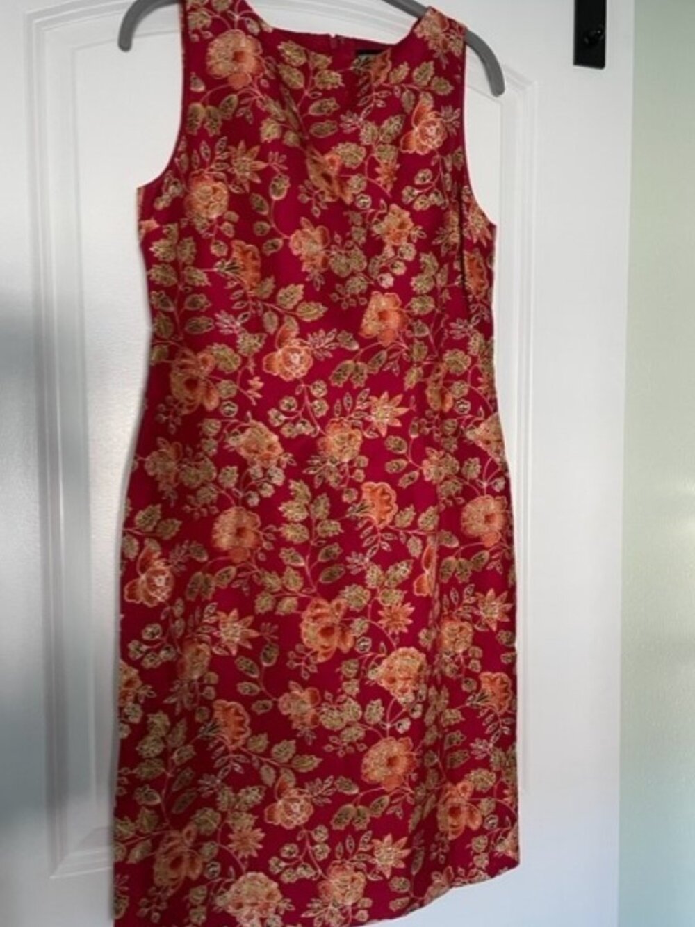 Valerie Dresses Pure Silk Red Sheath Flowered Dress - Size 8
